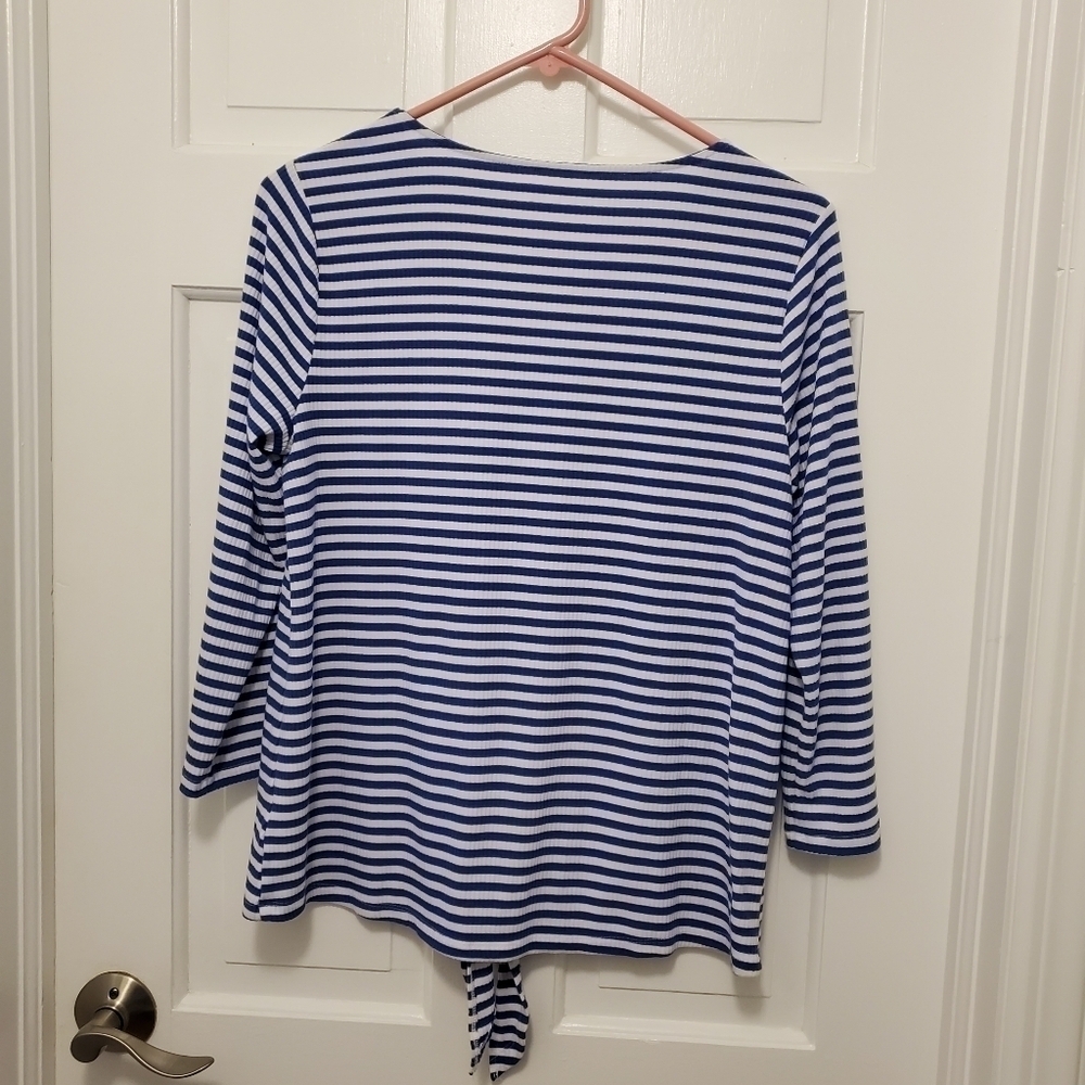 Talbots Blue & White Striped Center front Tie Up Knit Top Size Medium, Soft - Picture 8 of 8